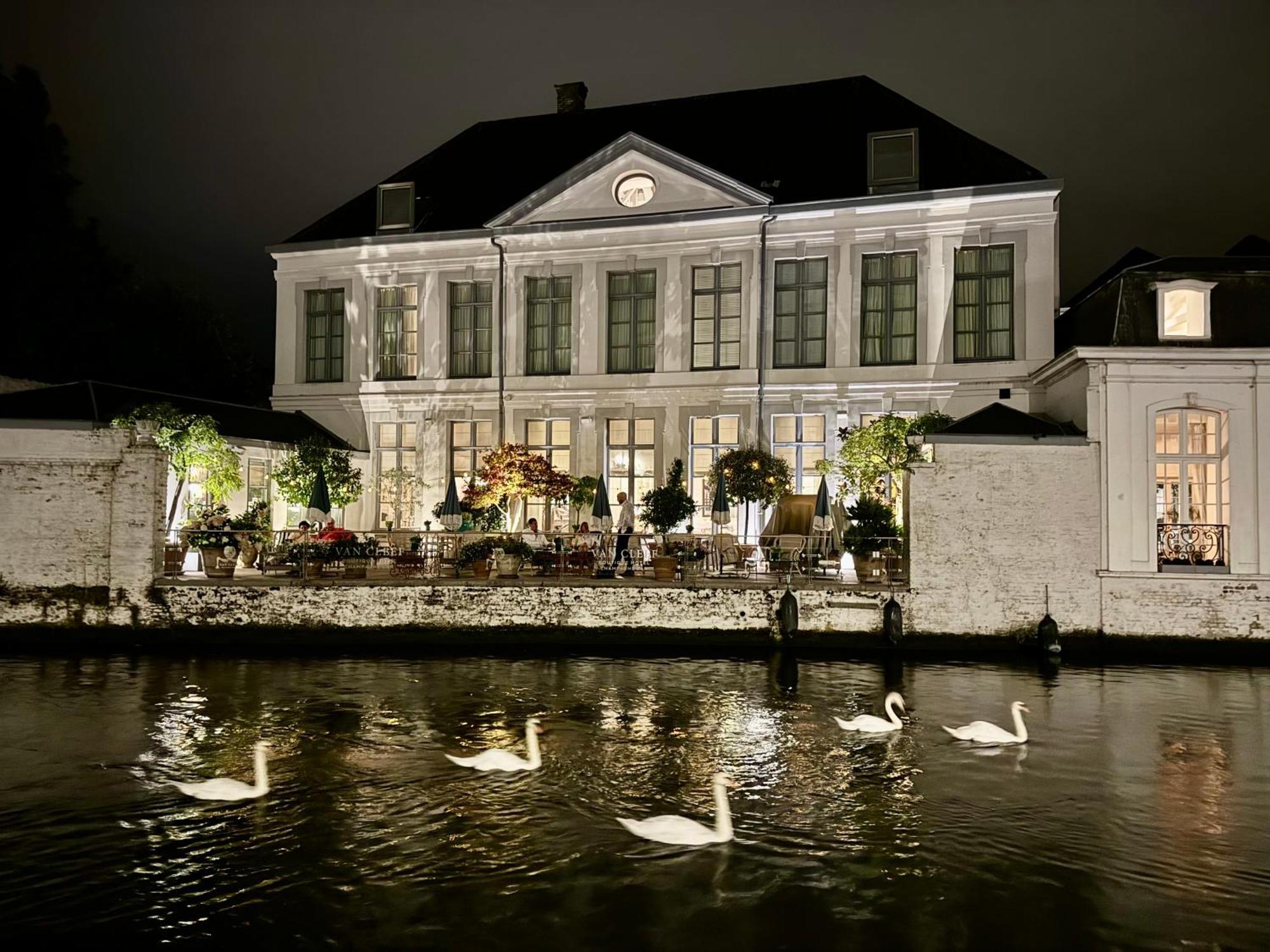Sleeping Swan Panzió Brugge Kültér fotó